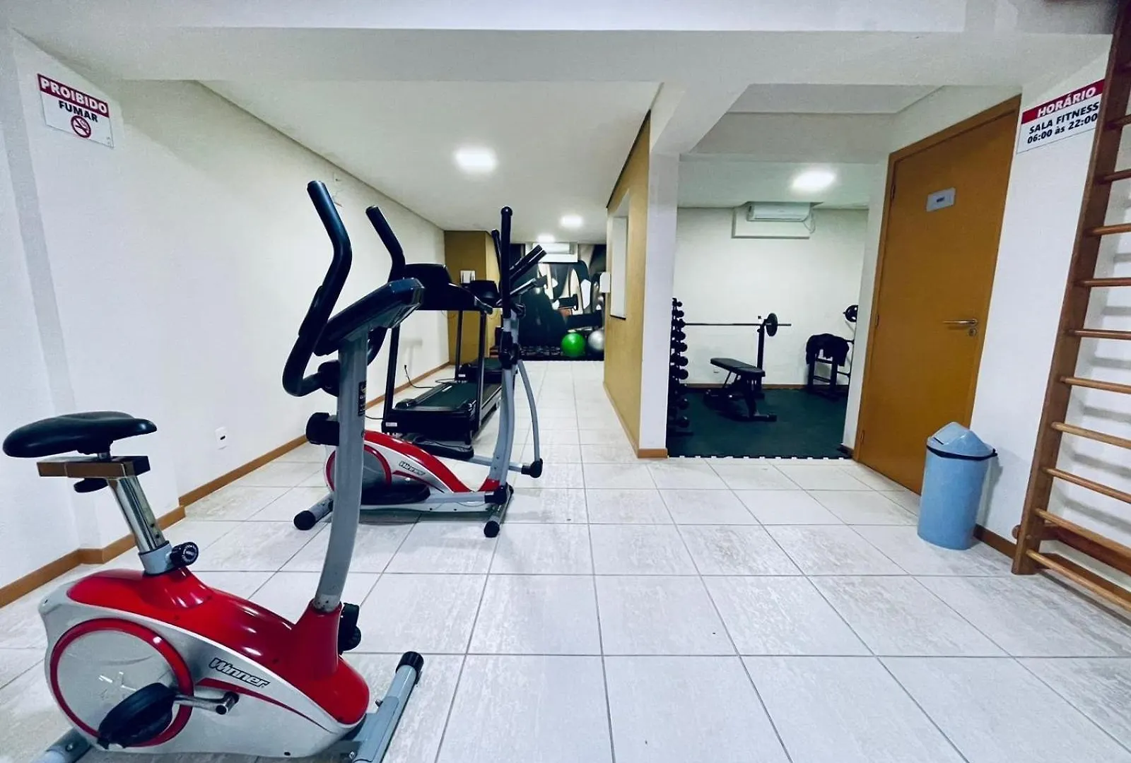Apto 6º Andar, 200M Praia, 15Min Beto Carrero, 2 Quartos, Sacada Com Churrasqueira Piçarras